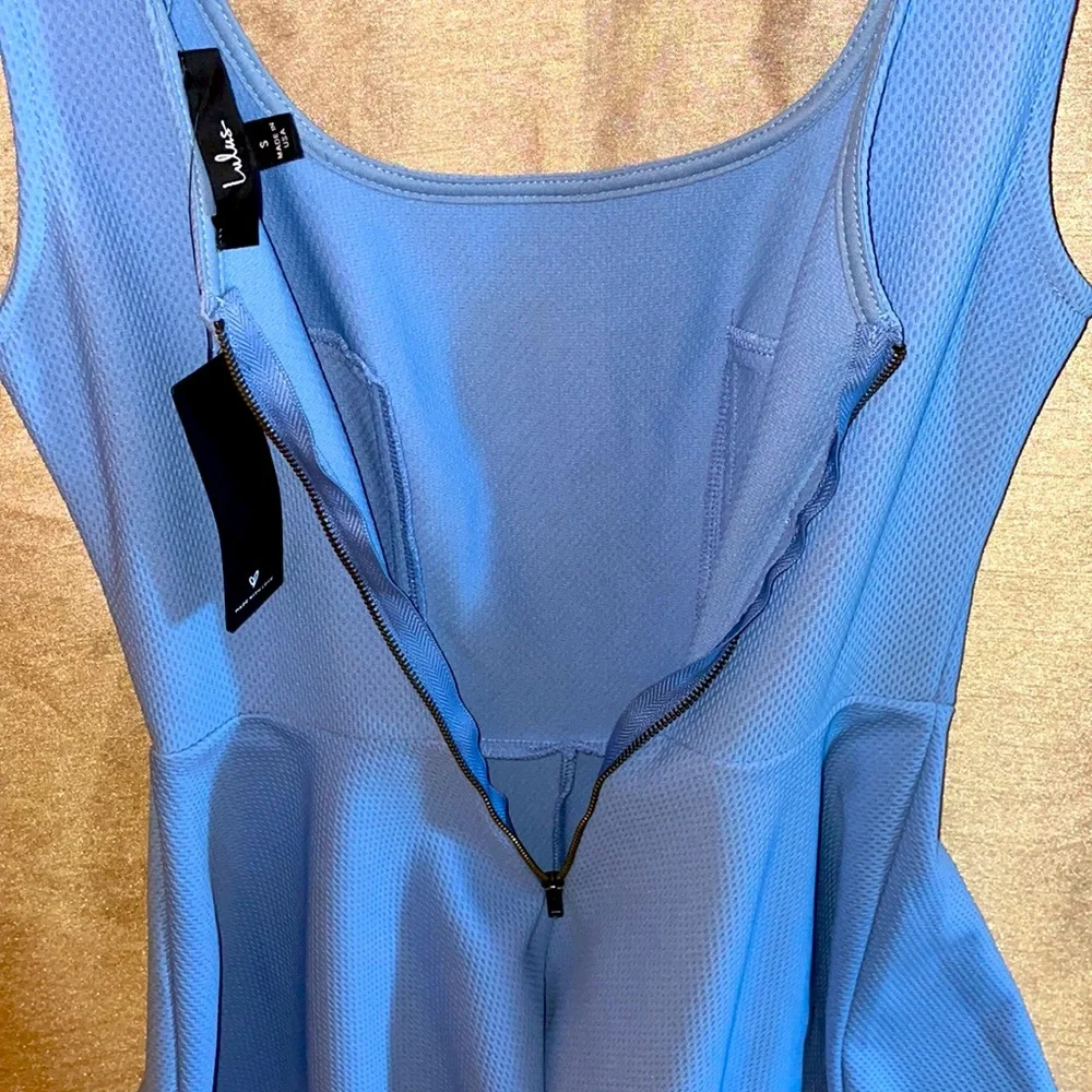 NWT.  Lulus Pleated sleeveless dress.  Size S. - Picture 4 of 6